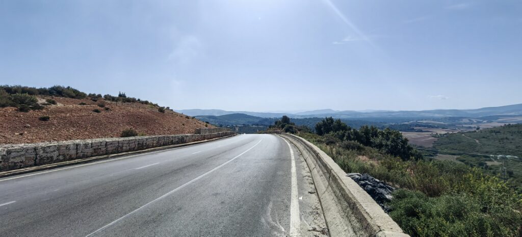 Route de Tabarka à moto